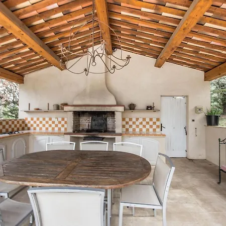 Bastide Saint Esprit In The Provencal Hinterland *