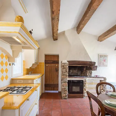 Bastide Saint Esprit In The Provencal Hinterland *