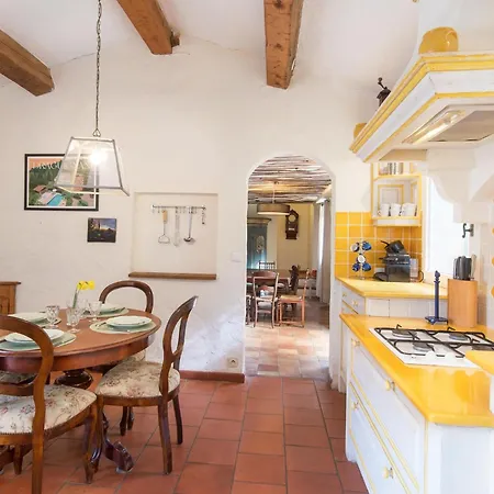 Bastide Saint Esprit In The Provencal Hinterland *